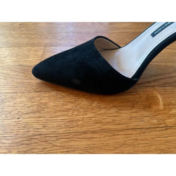 French Connection Black Suede Eleni Beaded Pointed Toe T-Strap Pumps Size 10 - Picture 9 of 10